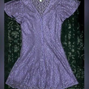 NWOT Francesca's Miami Purple Button Lace Flutter Sleeves Med Knee Length Dress